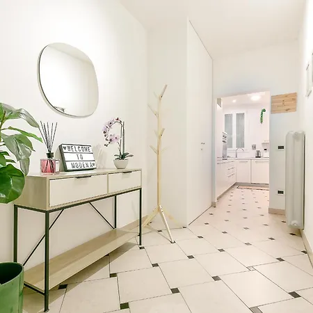 Rismondo 89 - 90m Piazza Roma *