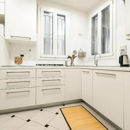 Rismondo 89 - 90m Piazza Roma مودينا
