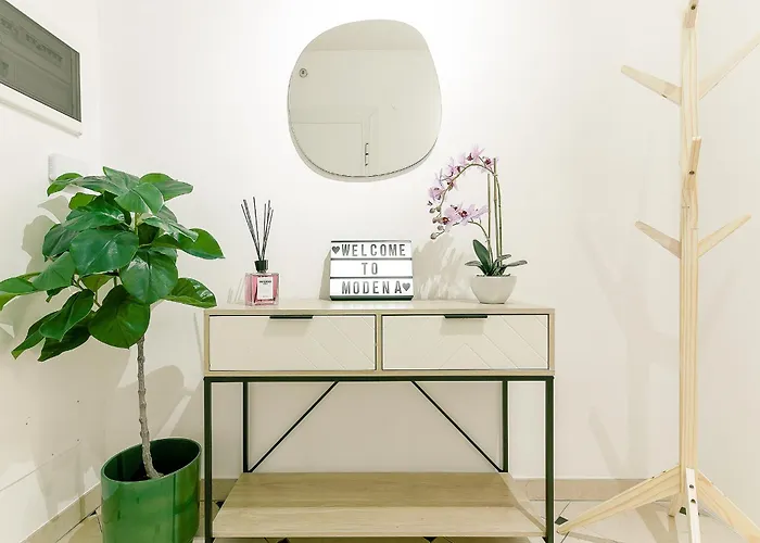 Rismondo 89 - 90m Piazza Roma Modena